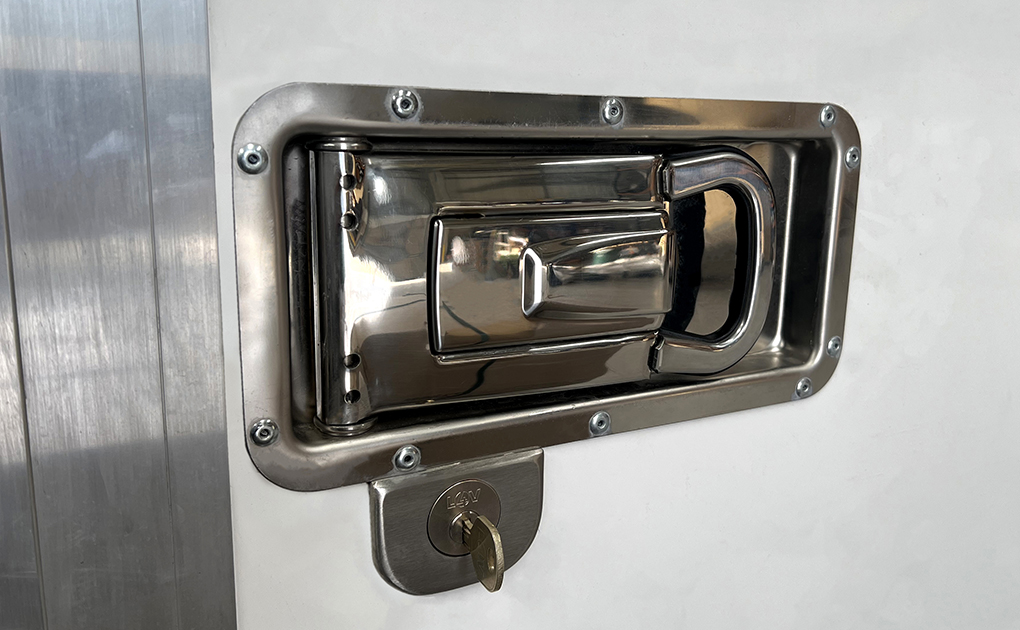 l4v heavy duty pan handle cargo lock