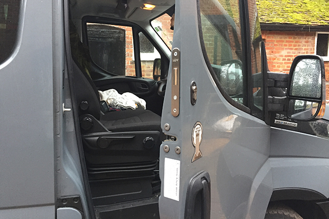 Iveco Daily 1999 Deadlock