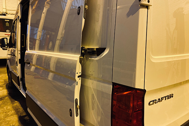 Volkswagen Crafter 2017 Hook Lock